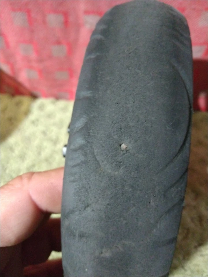 Cochecito Eddie Bauer SOLO RUEDA NEUMÁTICO DELANTERO 7-3/4" Repuesto Foto 4 de 4