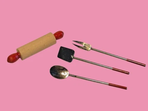 🎀Vintage Barbie BBQ Utensil Set Red Handle Fork Spatula Spoon Rolling Pin Lot🎀