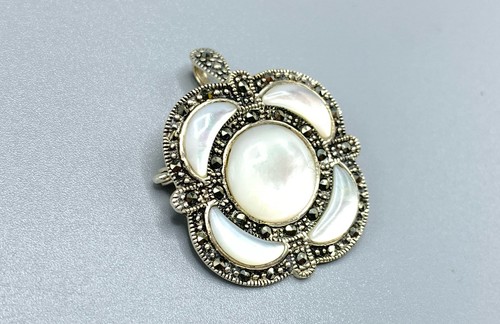 Sterling Silver, Marcasite & M.O.P. Brooch/Pendant - Picture 2 of 4