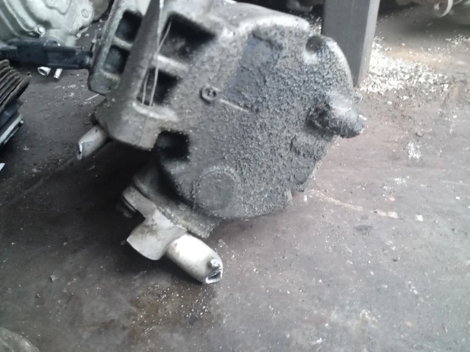 Used A/C Compressor fits: 2015 Hyundai Veloster 1.6 Grade A Foto 3 de 4