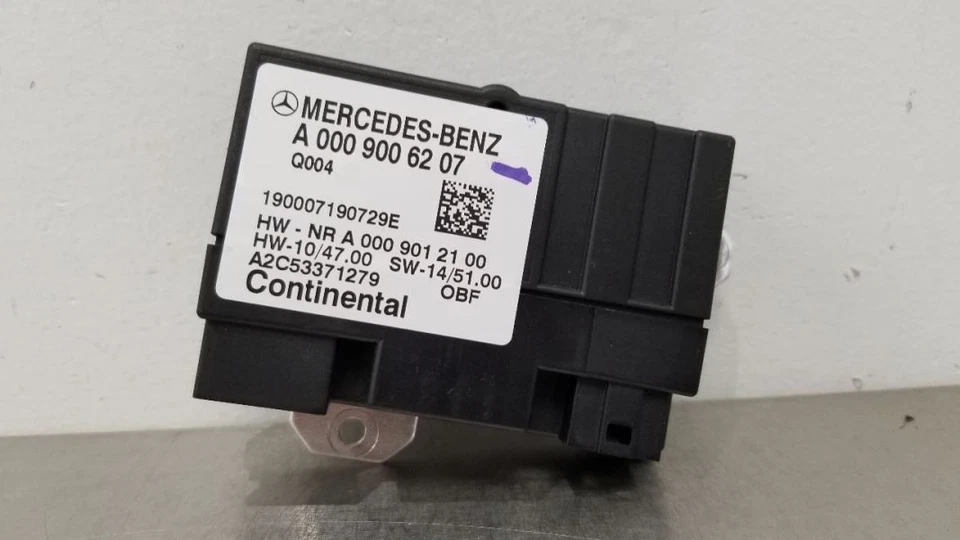 19 MERCEDES BENZ GLS550 X166 МОДУЛЬ УПРАВЛЕНИЯ ТОПЛИВНЫМ НАСОСОМ 0009006207 - Изображение 2 из 4