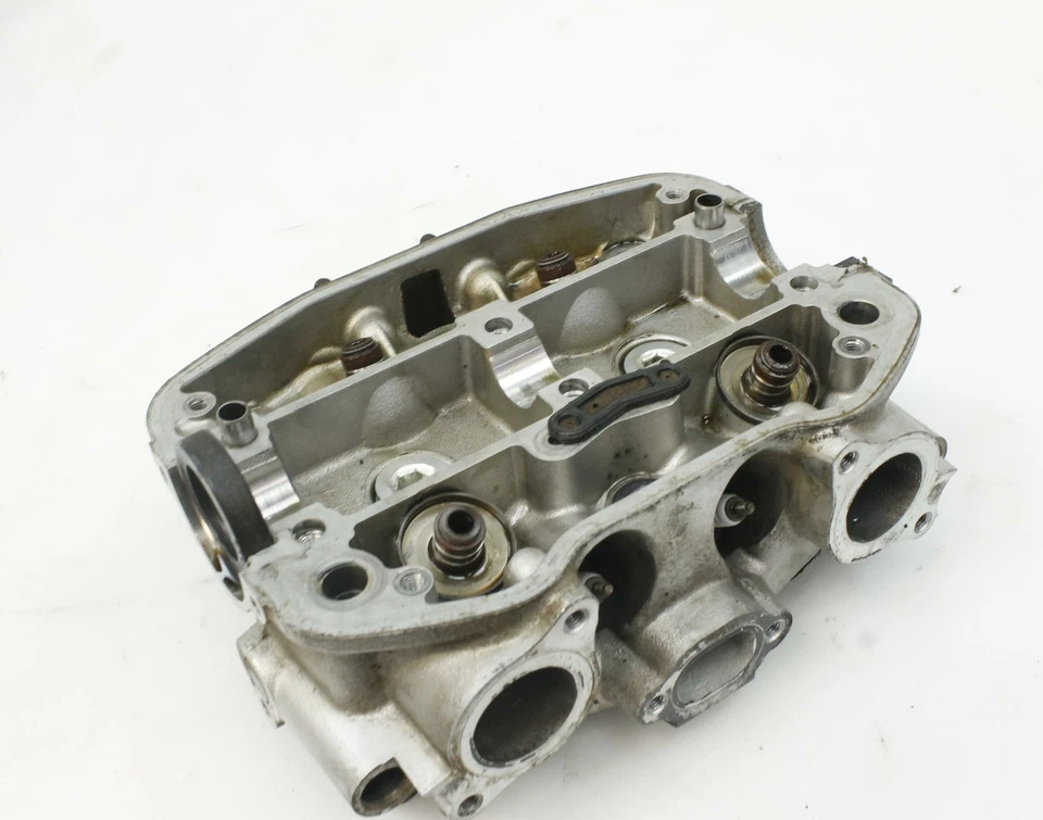 84-87 HONDA GOLDWING 1200 MOTOR EXTREMO SUPERIOR CULATA DERECHA Foto 2 de 4