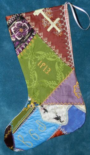AWESOME ANTIQUE VINTAGE CRAZY QUILT CHRISTMAS STOCKING! CUTTER QUILT "1913" CQ49 - Picture 1 of 6