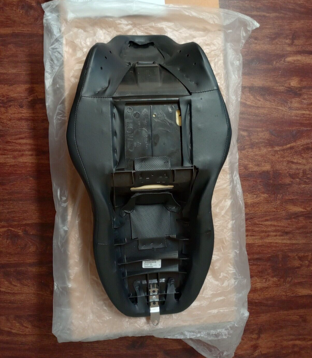 ハーレーダビッドソン 純正シート P52000157 H846901AR06996 バイク