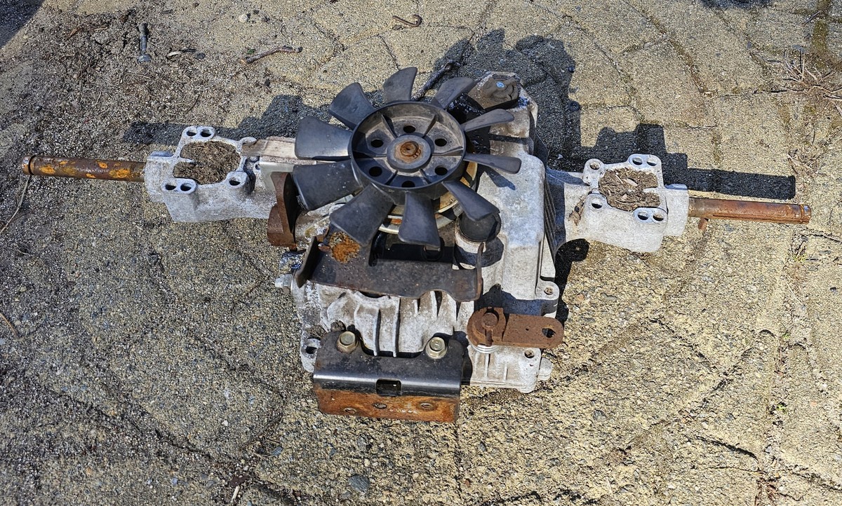 Hydrostatic Transmission Transaxle Tuff Torq 7A646084181 HOP