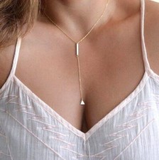 Chaine sexy pour femme avec triangle / Sexy chain with star for woman