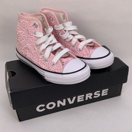 pink daisy converse