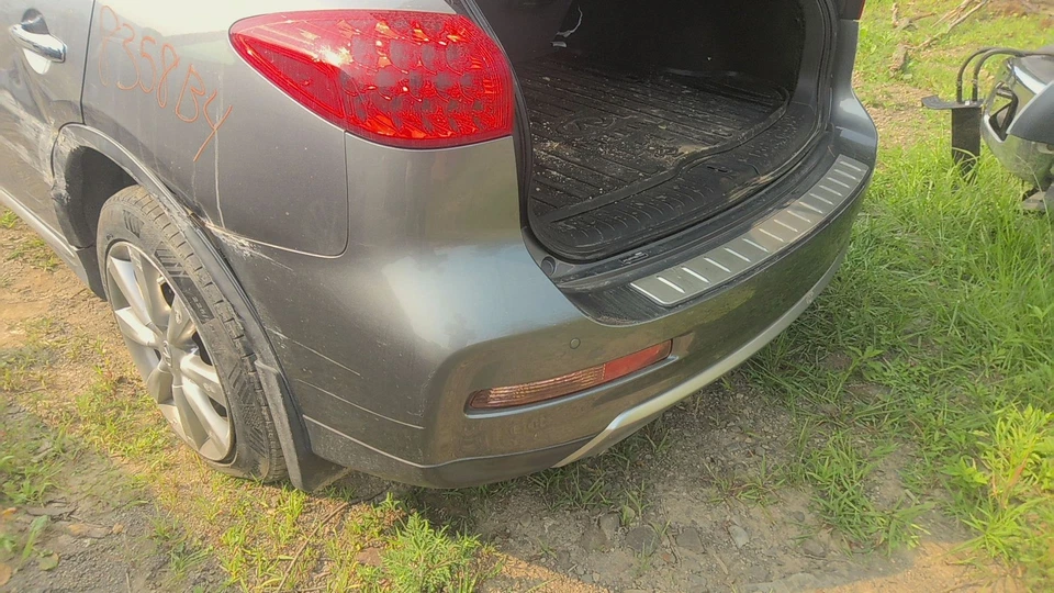 16 INFINITI QX50 Rear Bumper Scratched Graphite Shadowkad Foto 3 de 4