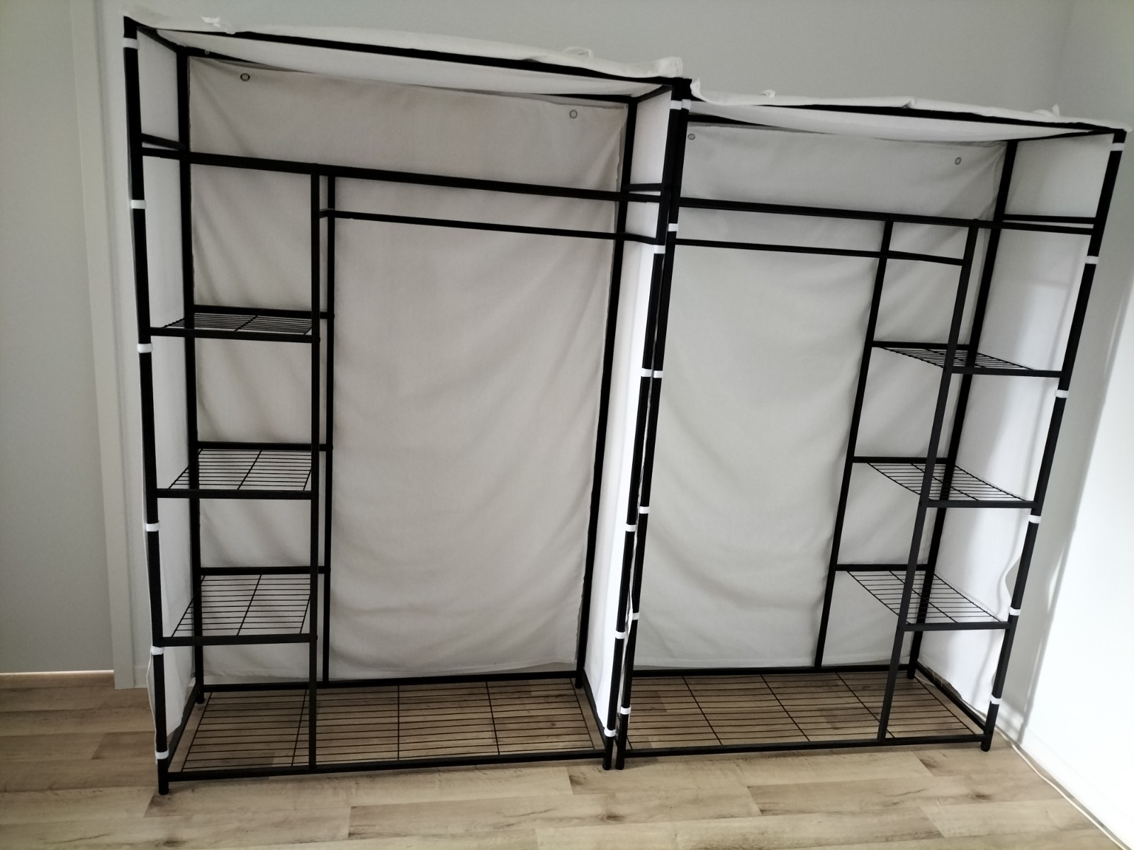 Armoire penderie métal noir mate Premium - Vestiaire métallique d'architecte