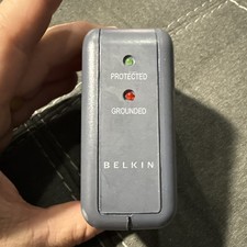 Belkin Travel Surge Protector Model F9H220-TVL Lightly Used