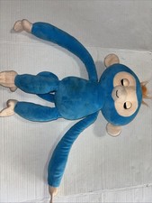 Fingerlings Hugs Boris Blue Monkey Interactive Plush Touch Motion Sound