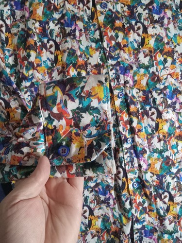 Robert Graham COMO Colorful! $198 Medium Classic Fit. - Picture 8 of 16