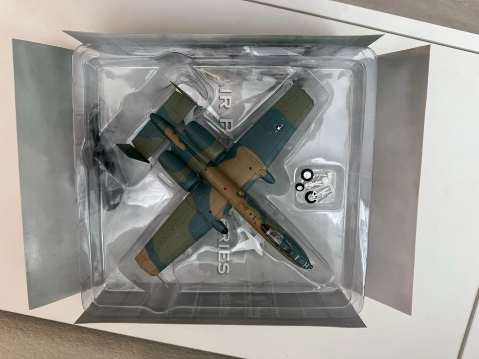 Hobby Master HA1331 Escala 1/72 A-10C Demo Jet Modelo Diecast Foto 3 de 4