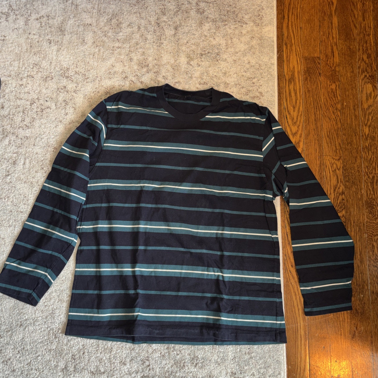 Uniqlo Men’s Long Sleeve Striped Shirt Size XL