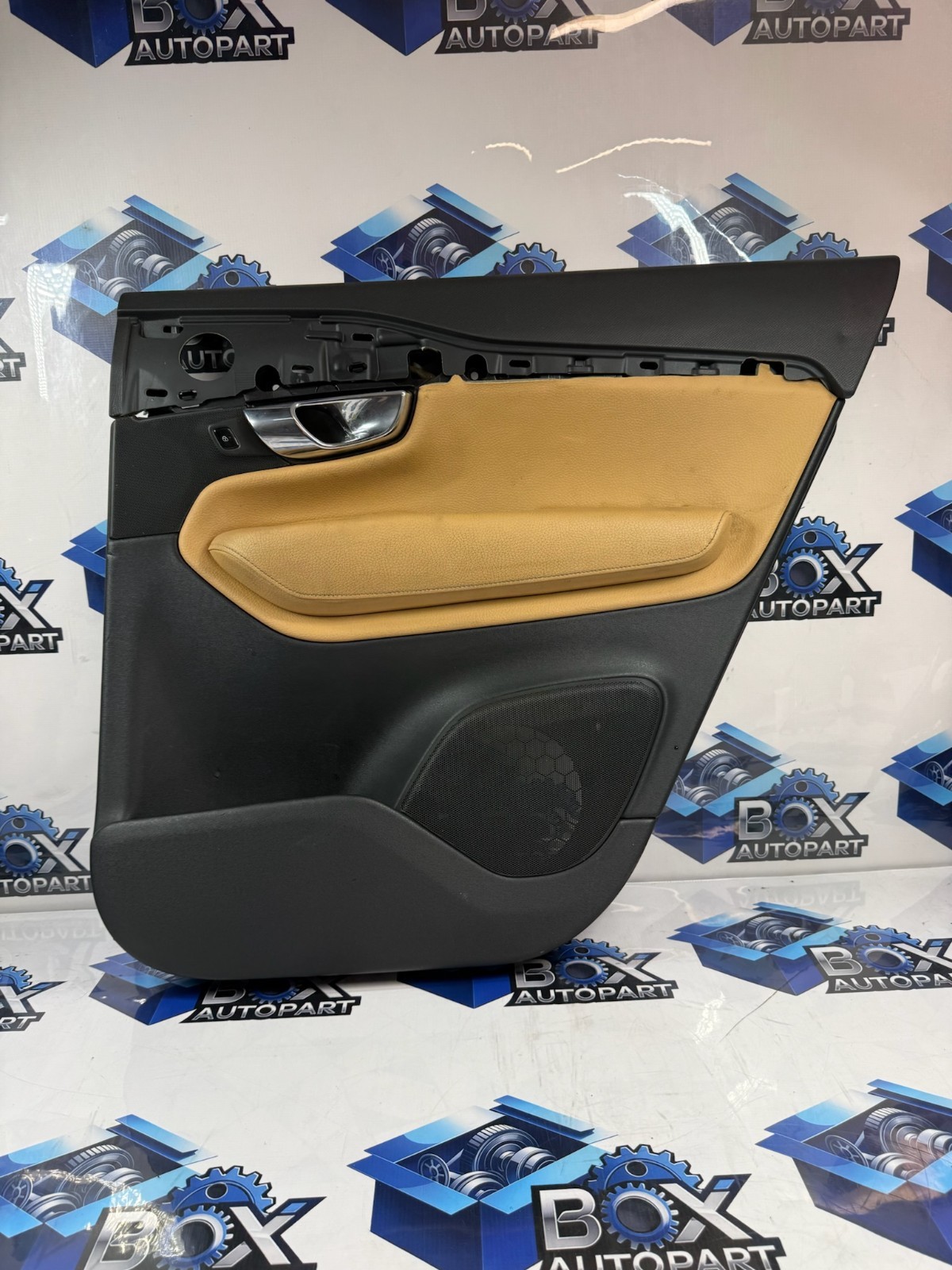2016-2025 VOLVO XC90 REAR RIGHT SIDE DOOR TRIM COVER PANEL OEM