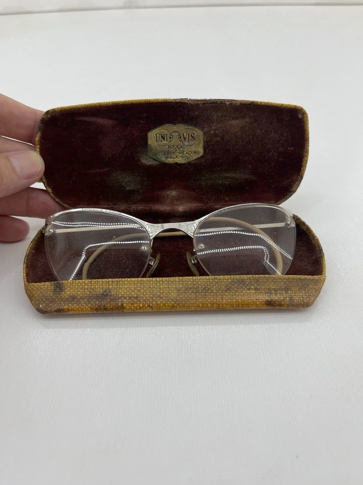 Vtg Shuron 12K GF White Gold Filled Rimless Cat Eye Glasses Frame Univis Case - Image 1 of 4