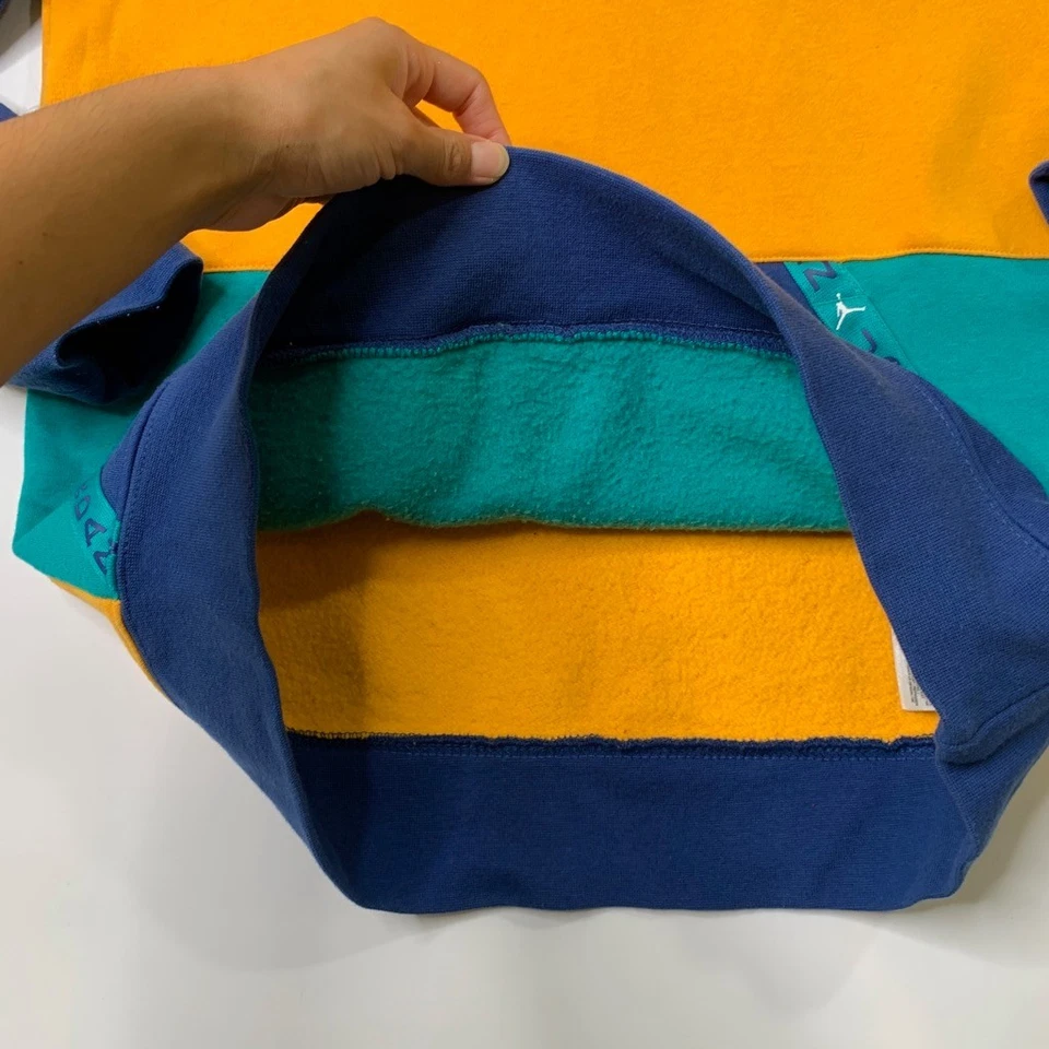 Sudadera con Capucha Nike Niños XL Tormenta Azafrán Jordan Vent Tape Polar Bloques de Color Sudadera Foto 4 de 4