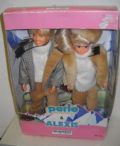 #4009 NRFB Vintage Delavennat Perle & Alexis Doll Giftset
