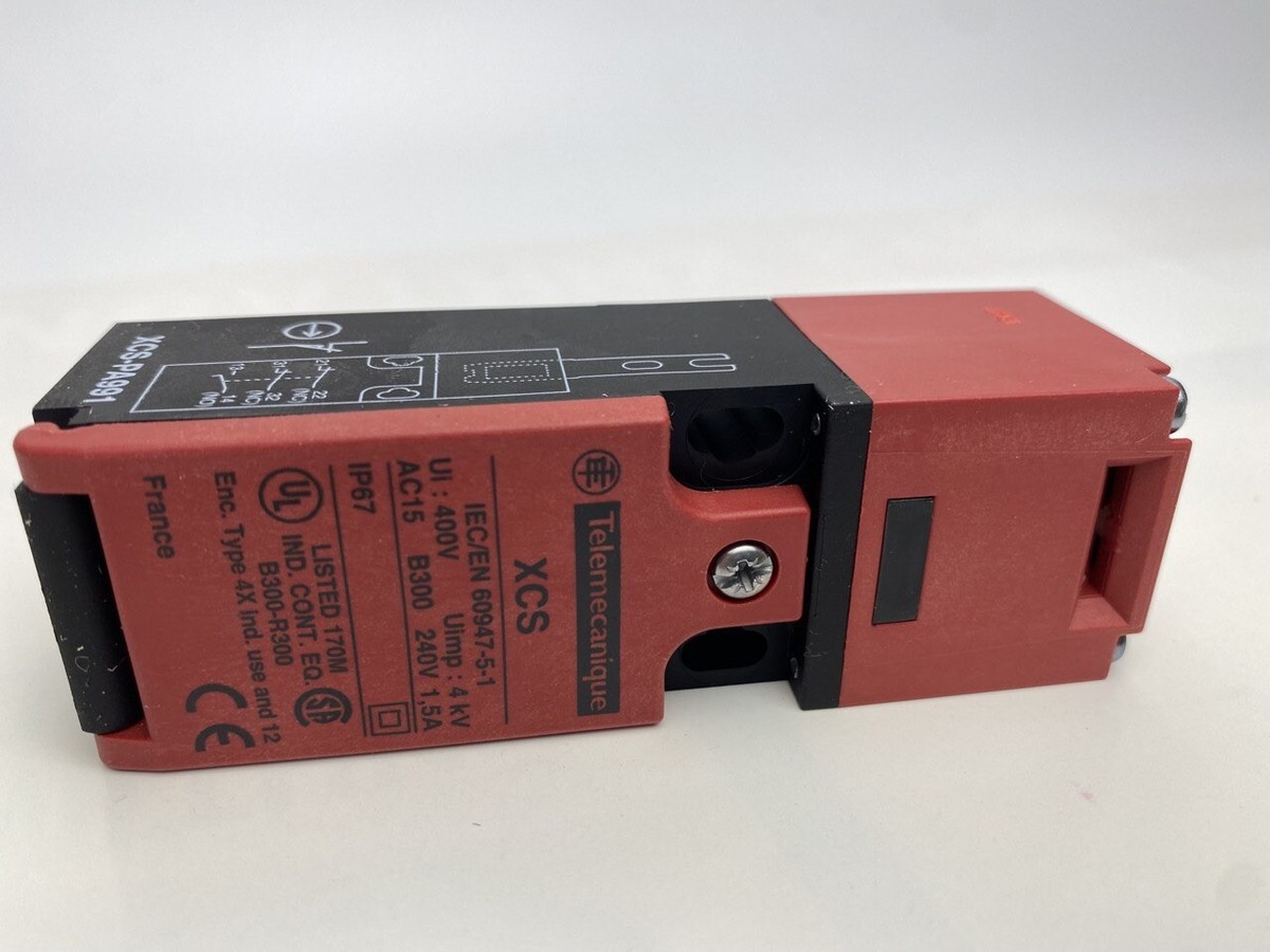 XCSPA991 Schneider Electric | Interruttore di sicurezza in plastica con 2 NC + 1 NA