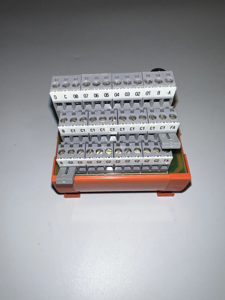 Entrelec BFOM-8-T Terminal Block 021 048 23 New In Box - Image 3 of 4