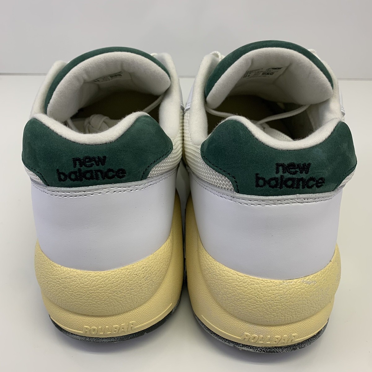 New Balance 580 White Nightwatch Green MT580RCA size 11.5 No 