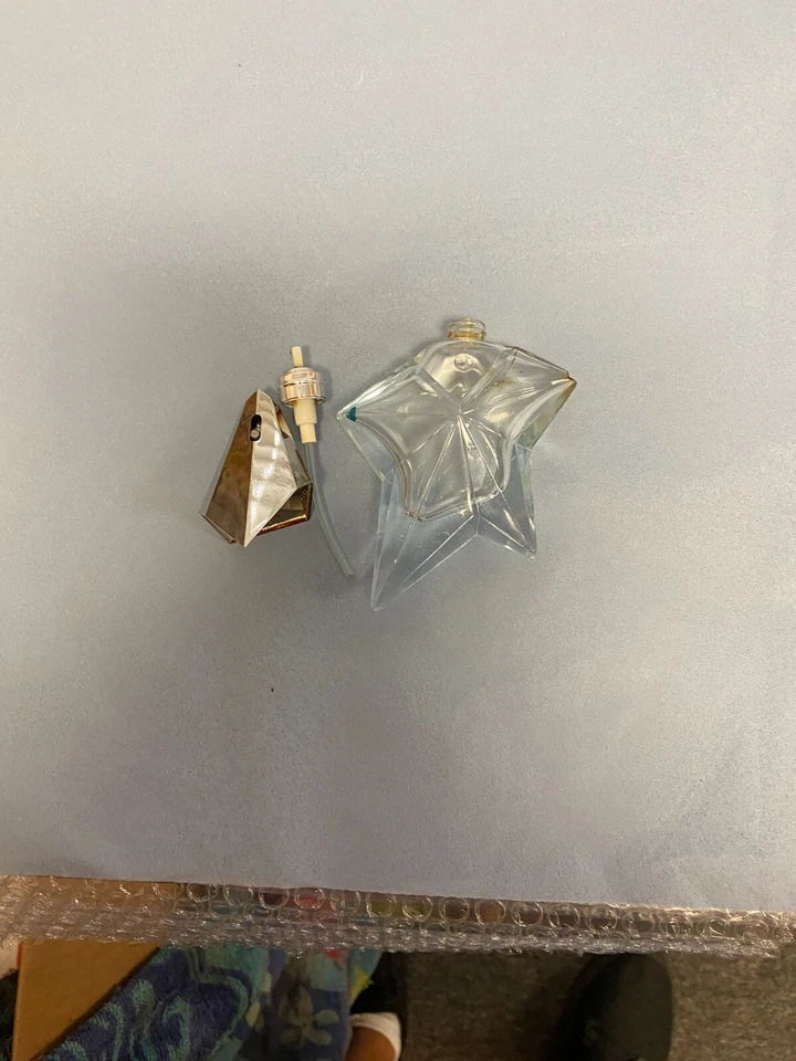 ANGEL BY THIERRY MUGLER EDP Spray Estrella Recargable .80 oz/25 ml LOTE L Gran Artículo Foto 3 de 4