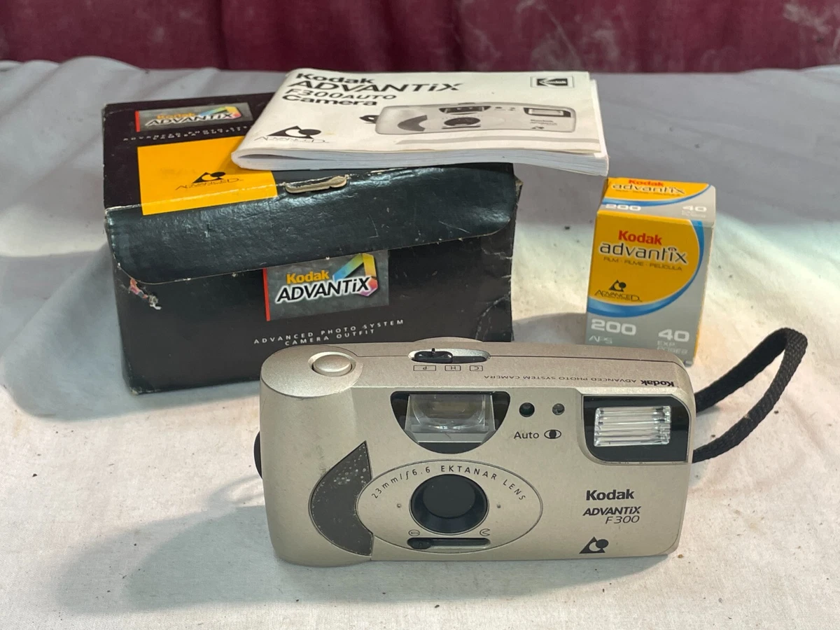 APPAREIL PHOTO VINTAGE COMPACT format APS Kodak Advantix F300 - USA 1997