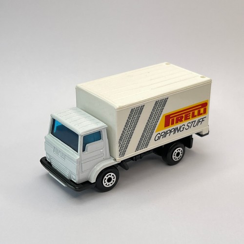 Matchbox MB 72 Dodge Commando Pirelli Gripping Stuff carrocería blanca como nuevo - Imagen 6 de 7