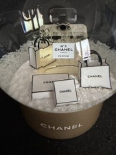 Palla di neve   “Profumo Chanel n. 5”