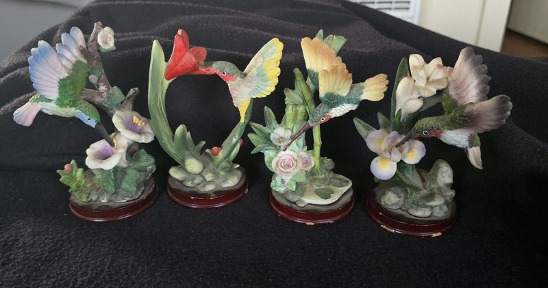 Vintage Porcelain Hummingbird and Flower Figurine 4 Pieces