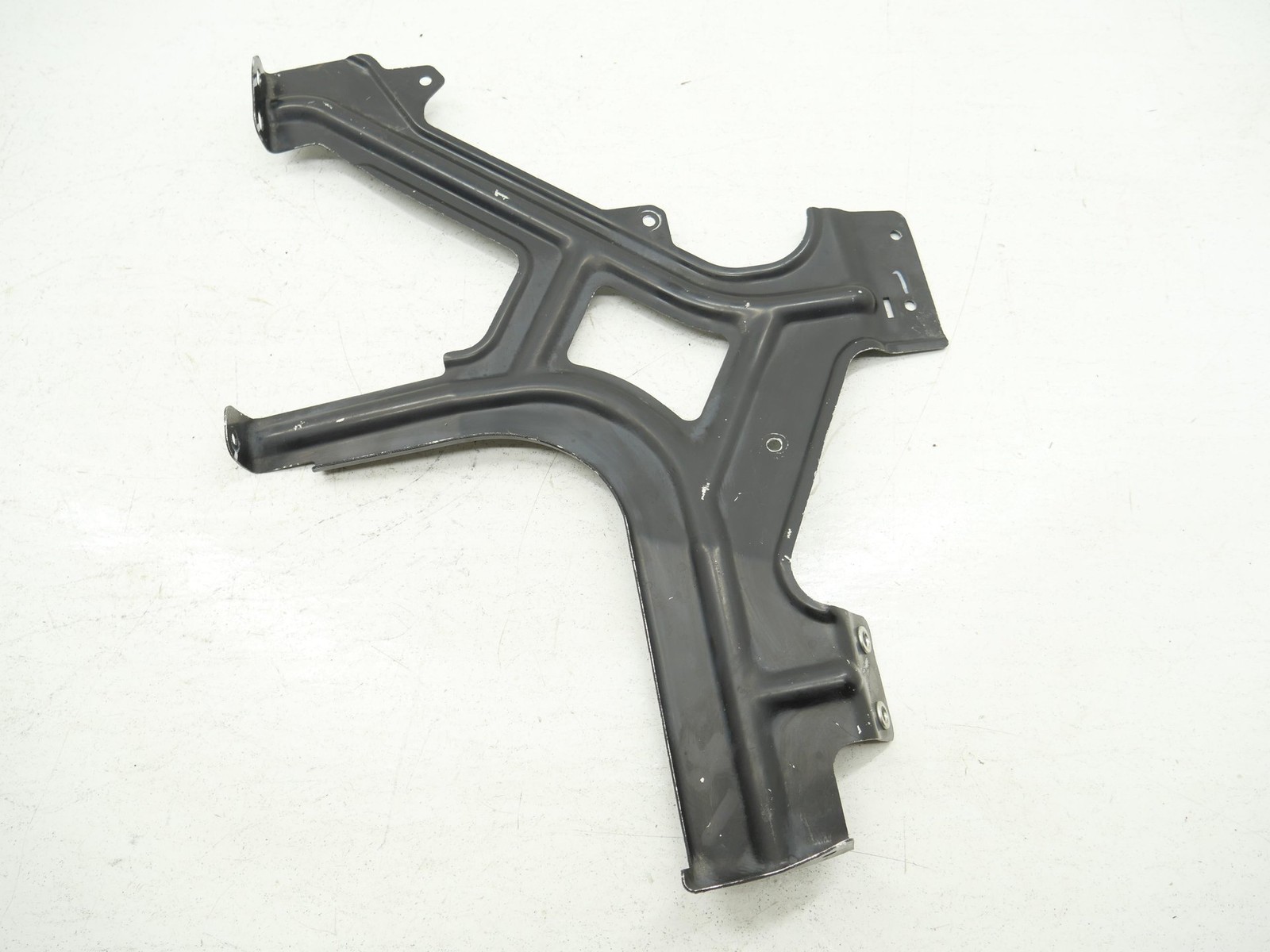 Used Rear Right Passenger Quarter Radiator Bracket 2020-2023 Mclaren GT OEM
