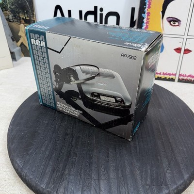 RCA RP-7902 Personal CD Player Boxed Tested Working - 90s With Accessories