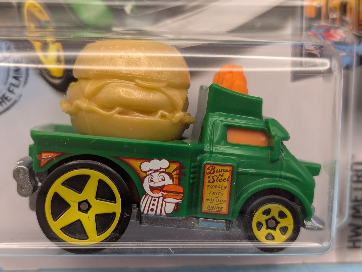 2019 Hot Wheels BUNS OF STEEL #147 ✰green;burger;fries;yellow 5sp