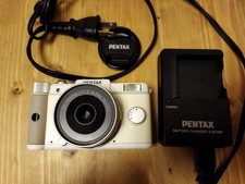PENTAX Q 8.5mm f1.9 01 Prime Lens