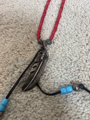 925 Sterling Silber Adlerkralle Feder Anhänger mit weißen Herz Glasperlen 25''