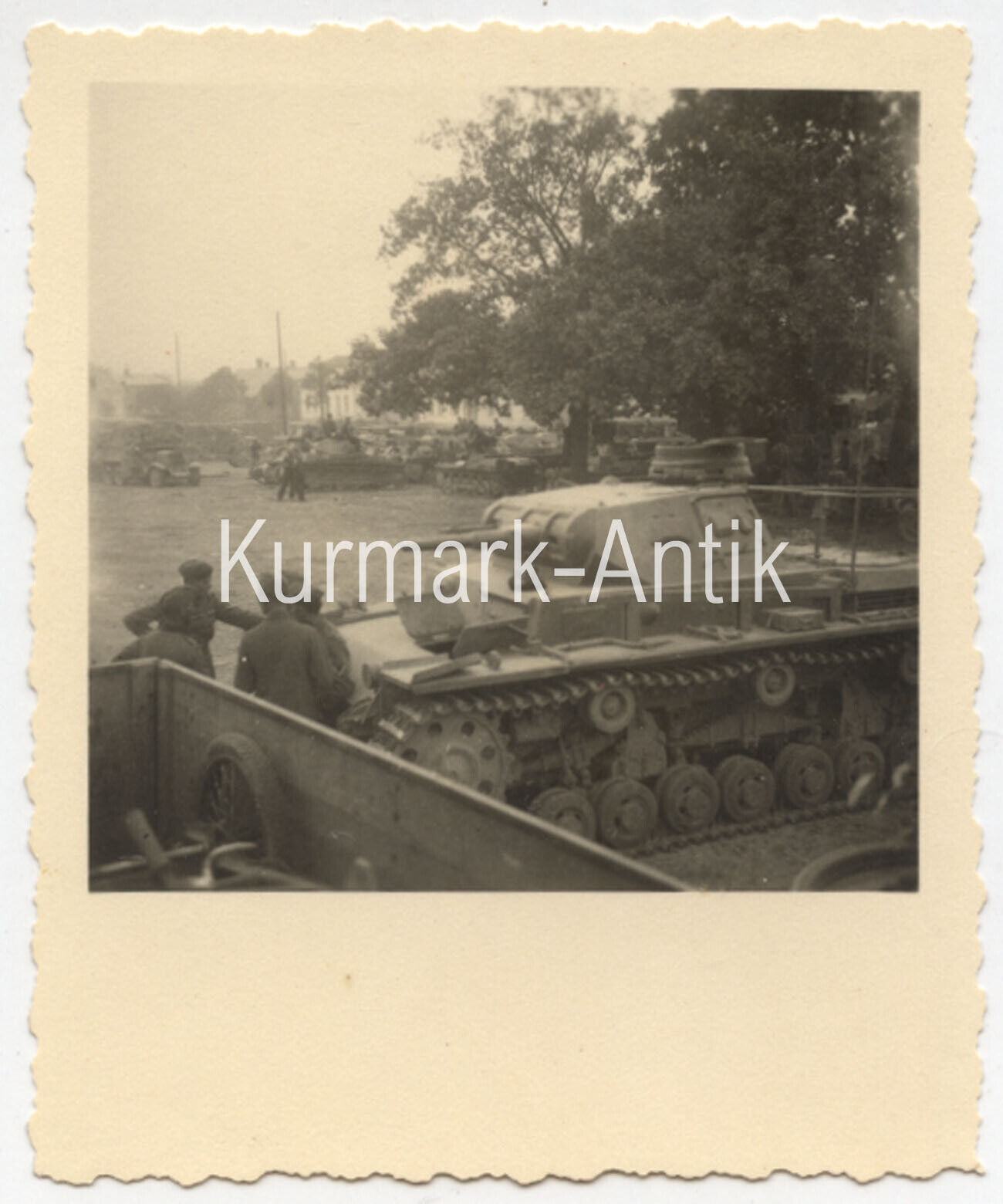 Bild 1 - S669 Foto Wehrmacht Polen Feldzug Panzer III Chef Wagen Funk Kreis Antenne !