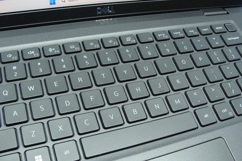 Dell Latitude 7530 15.6"FHD i5-1245U 1.6GHz 16GB 256GB Garantía 05/2026 Win11Pro - Imagen 7 de 21
