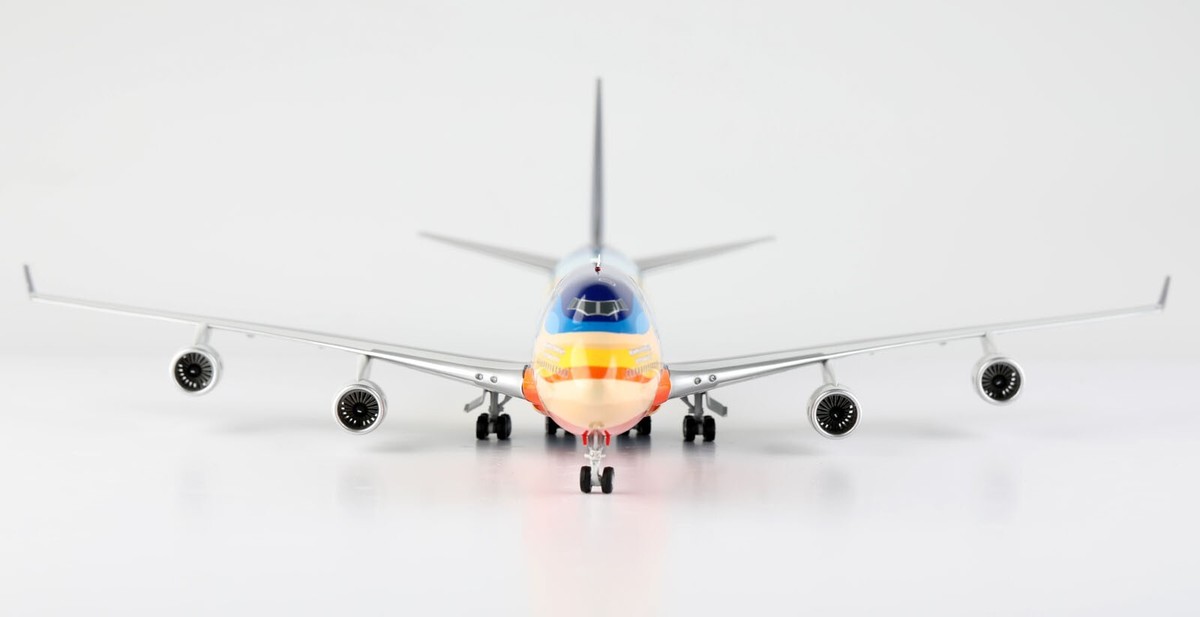 SQ Wings 1:200 シンガポール航空 B747-400 9V-SPK SQ Wings 1:200 Singapore Airlines Boeing B747-400 Diecast