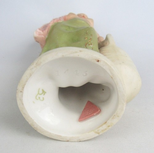 Vintage Royal Dux Bohemia Woman with Head Shawl Carrying Jug Figurine - Picture 11 of 14