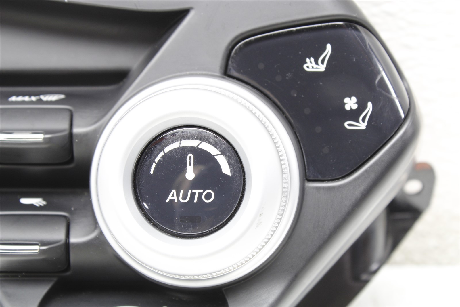 2020 Aston Martin Vantage Heat AC Climate Control KY63-18C518-AA 18-21