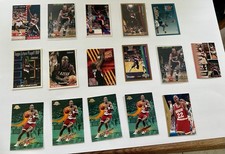 16 Clyde Drexler Cards Upper Deck, Fleer, Topps Gold, NBA Hoops & Skybox