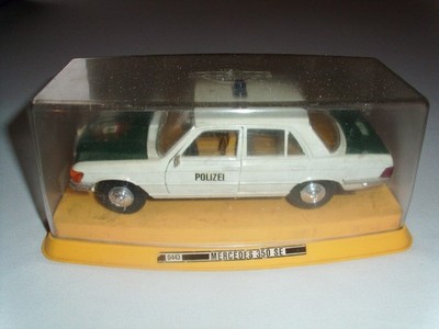 Gama 0443 Mercedes 350/450 SE Polizei in der OVP, ca. 1:24