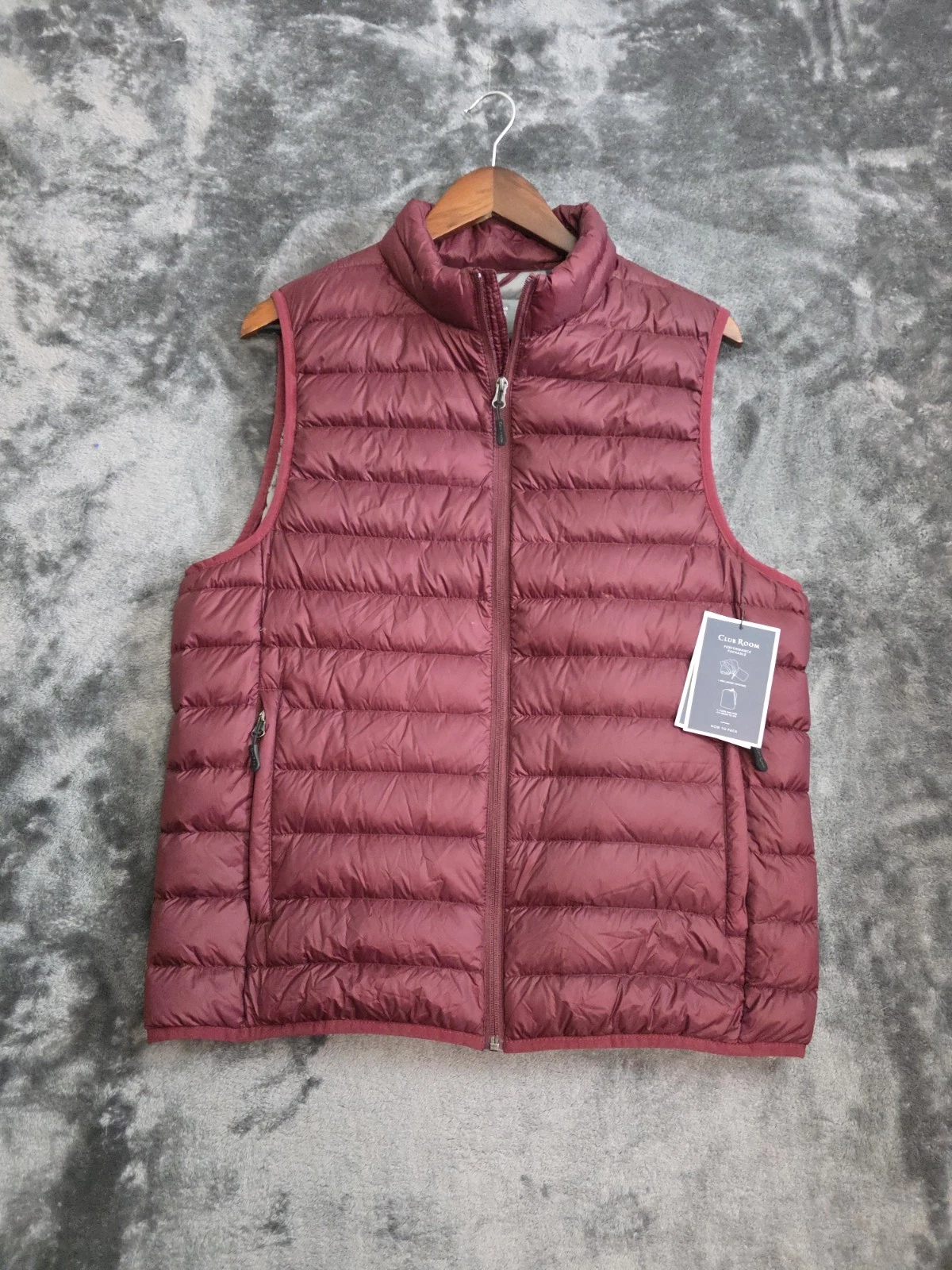 Club Room Men's Quilted Packable Puffer Vest red Meidum $100