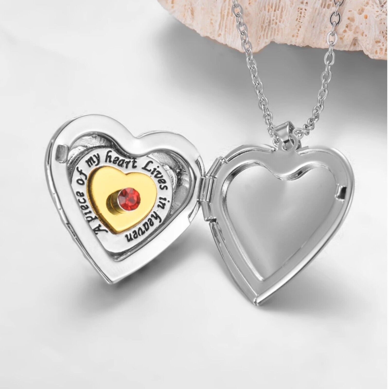 Maxbell Carved Cremation Urn Necklace Memorial Pendant Keepsake Locket for  Women Men - Aladdin Shoppers at Rs 626.00, New Delhi | ID: 2852381280312