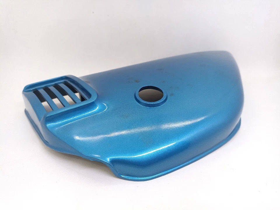 Cubierta lateral de cuadro para Suzuki GT185 GT 185 125 LH NOS 47211-36001-797 Foto 3 de 4