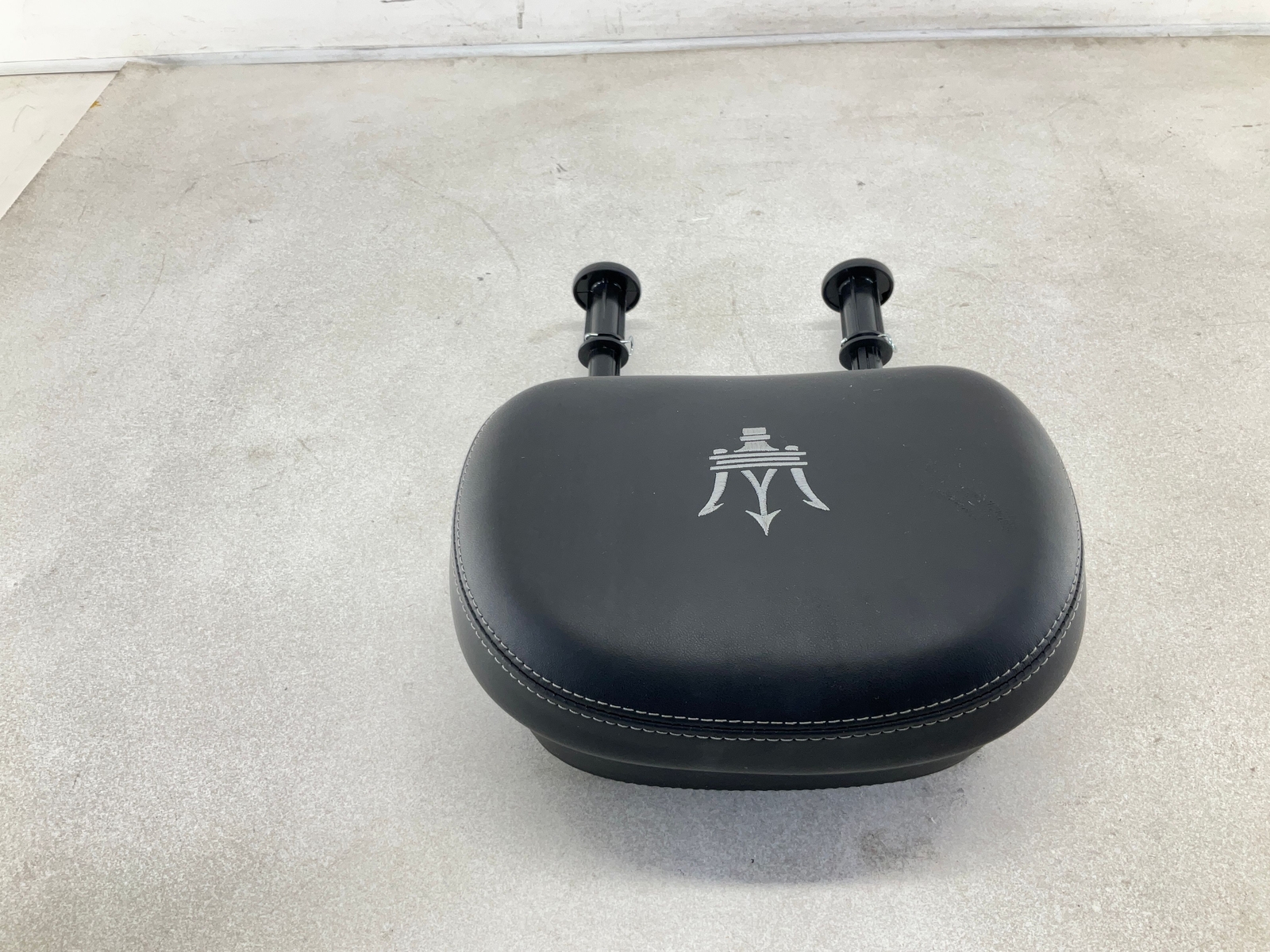 17-20 MASERATI Levante Front Right Passenger Seat Headrest OEM