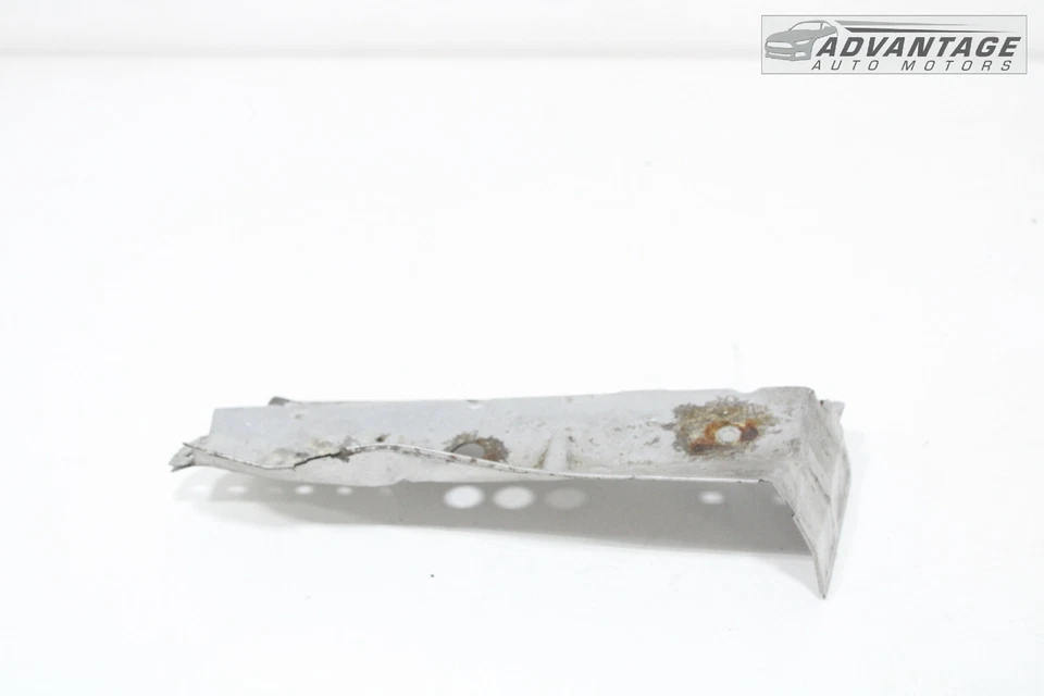 AUDI Q3 2015-2018 2,0 L TURBOCOMPRESOR ESCAPE ESCUDO TÉRMICO PLACA DE CUBIERTA OEM Foto 2 de 4