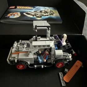 LEGO Ideas: The DeLorean Time Machine (21103)