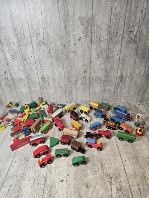 Holzeisenbahn Set Konvolut Motoren Waggons Thomas