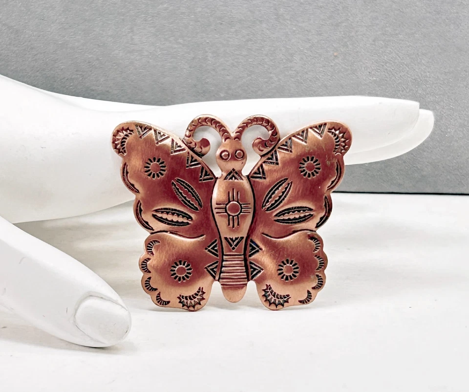 Broche Mariposa Cobre SW Zia Símbolo Estampado Diseño Pin Trasero 1 3/4" De Colección J52 Foto 3 de 4